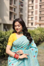 Authentic Handcrafted Kantha Stitch Silk Saree - Image 5