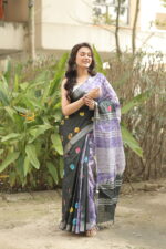 Vibrant Heritage Bandhni Linen Saree - Image 14