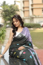 Vibrant Heritage Bandhni Linen Saree - Image 28