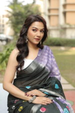 Vibrant Heritage Bandhni Linen Saree - Image 26