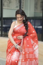 Vibrant Heritage Bandhni Linen Saree - Image 12