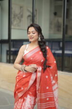 Vibrant Heritage Bandhni Linen Saree - Image 16