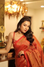 Luminous Tissue Khadi Saree with Subtle Shimmer - Image 6