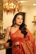 Luminous Tissue Khadi Saree with Subtle Shimmer - Image 7