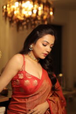 Luminous Tissue Khadi Saree with Subtle Shimmer - Image 16
