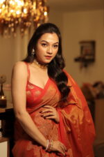 Luminous Tissue Khadi Saree with Subtle Shimmer - Image 19