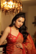 Luminous Tissue Khadi Saree with Subtle Shimmer - Image 20