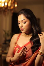 Luminous Tissue Khadi Saree with Subtle Shimmer - Image 22